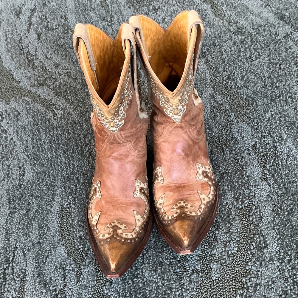 Old Gringo Tan and Brown Embroidered Ankle Boots